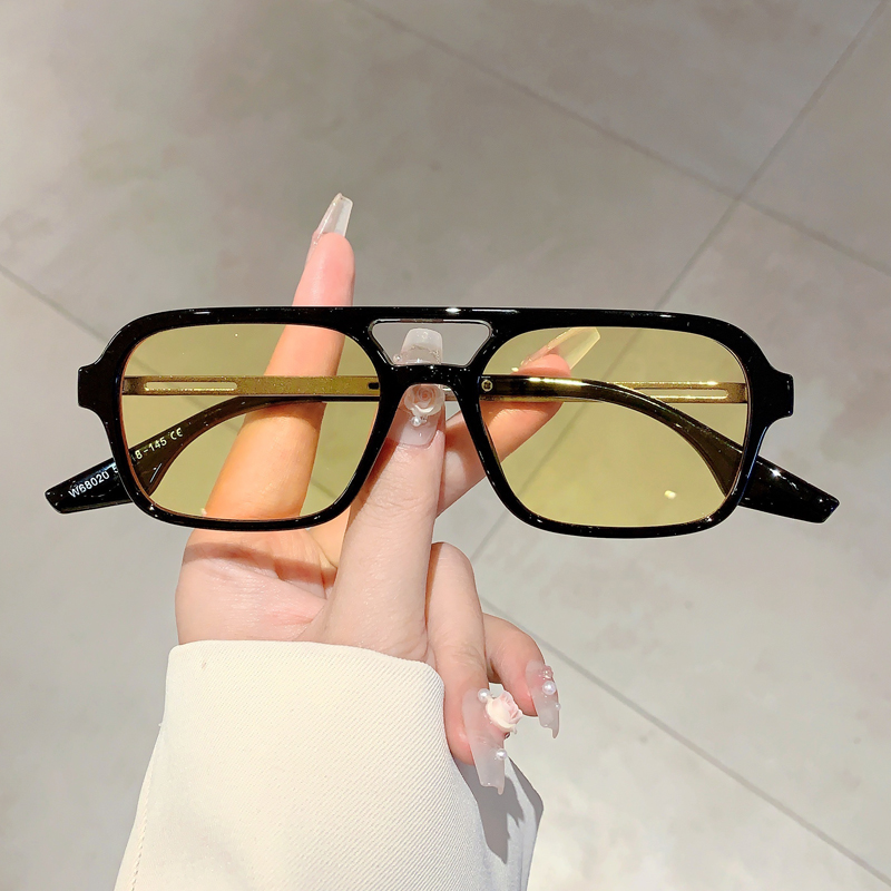Trendy dames zonnebrillen met  - Designer Sunglasses recensie en prijs